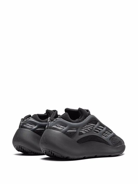adidas yeezy Baskets YEEZY 700 V3 "Dark Glow"